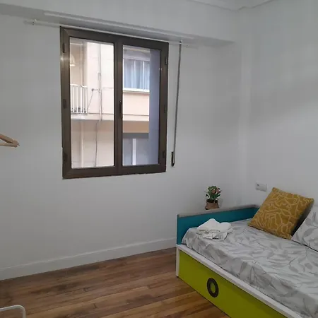 Daire Piso Centrico En *